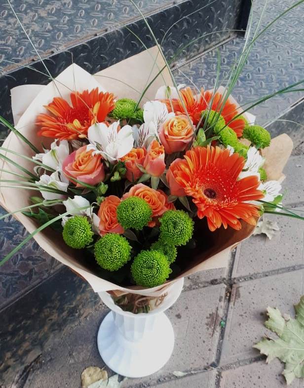 Букет цветов из: Герберы, Хризантемы, Альстромерии и Розы в Ногинске