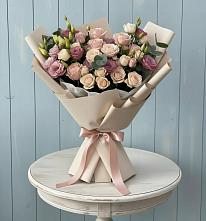 Букет цветов из:  Розы и Лизиантусы в Ногинске
