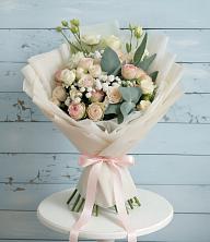 Букет цветов из:  Розы и Лизиантусы в Ногинске
