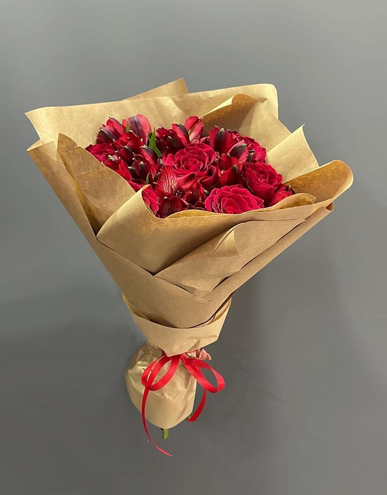 Букет цветов из: Альстромерии и Розы в Ногинске