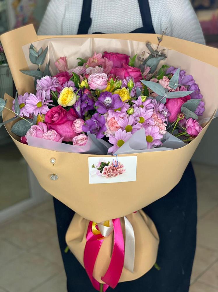 Букет цветов из: Хризантемы, Гвоздики и Альстромерии в Ногинске