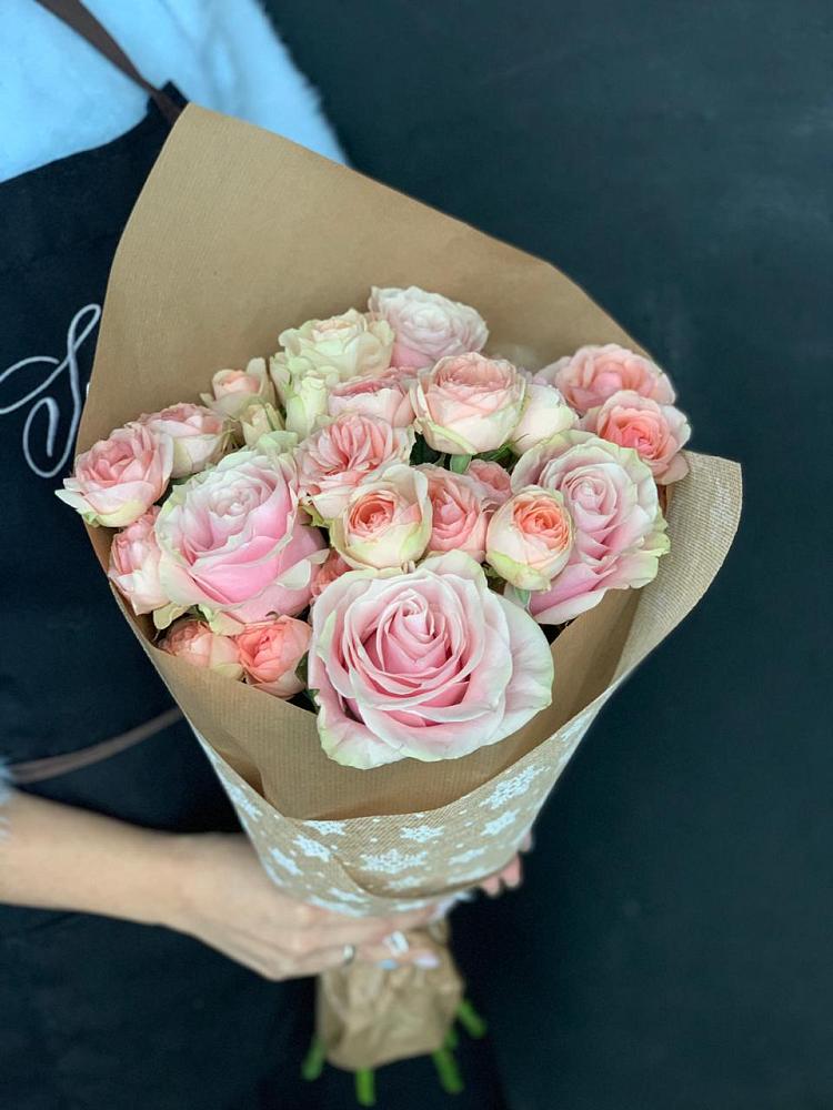 Букет цветов из: Хризантемы и Розы в Ногинске