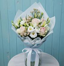 Букет цветов из:  Розы и Лизиантусы в Ногинске