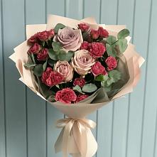 Букет цветов из:  Гвоздики и Розы в Ногинске