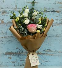 Букет цветов из:  Розы и Лизиантусы в Ногинске